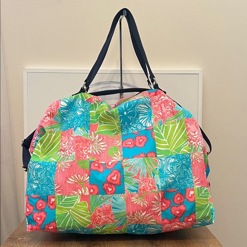 LeSportSac x Lilly Pulitzer Weekender Duffle Bag in Purrrfect Patch - Picture 2 of 15